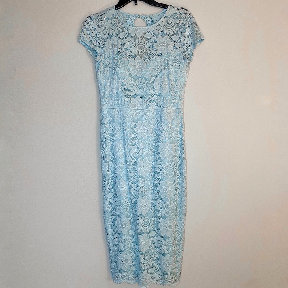 Premier Amour Baby Blue Lace Midi Dress